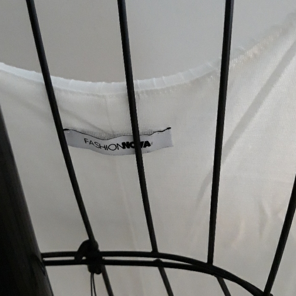 Dress - Picture 3 of 4